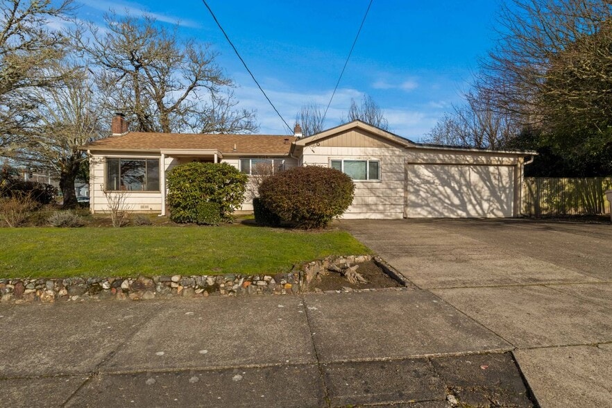 Building Photo - 2055 NW Beca Ave