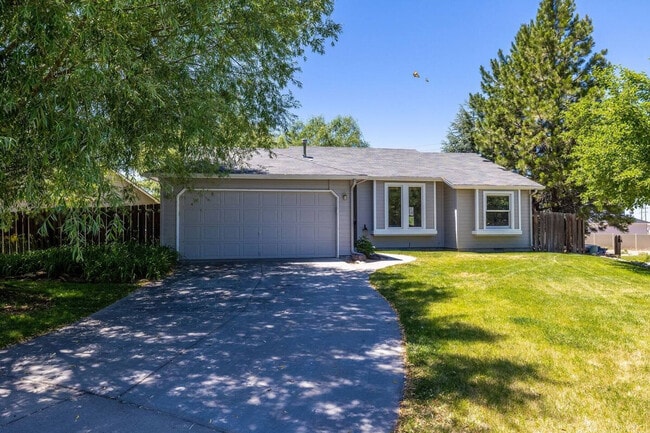 Building Photo - 2416 S Tiger Lily Dr