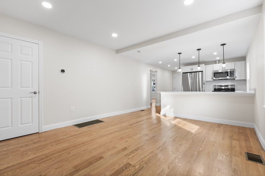 Primary Photo - 322 Jefferson Ave