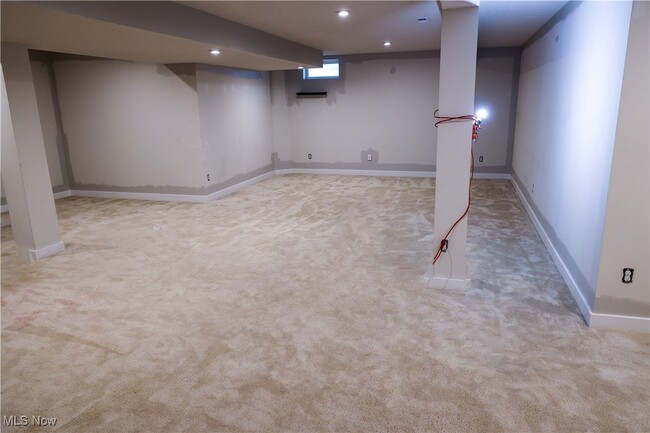 Building Photo - 9301 Winfield Ln