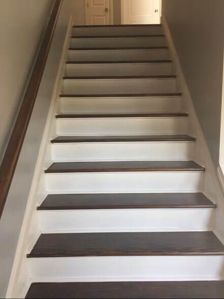 Building Photo - 7767 Betsy Ross Cir