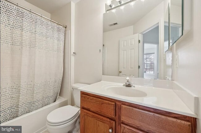 Building Photo - 6310 Cullen Pl