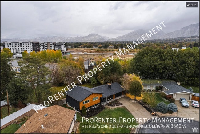 Building Photo - 4996 Moor Mont Cir
