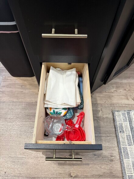 Building Photo - 48 Enos Dr