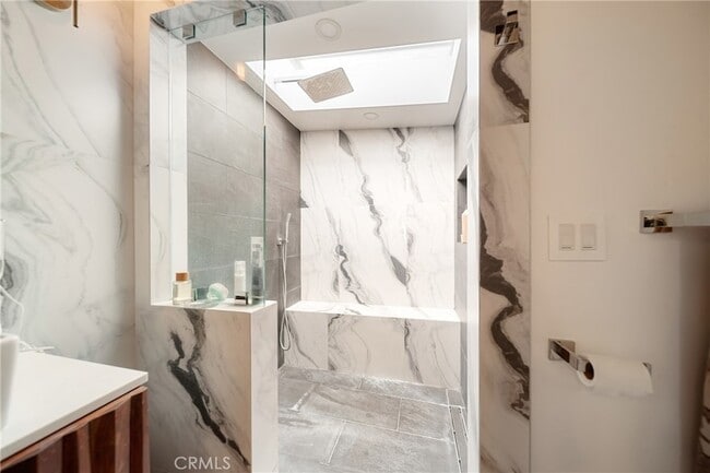 Building Photo - 2522 Zorada Dr
