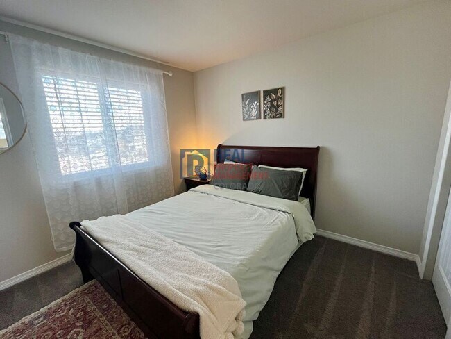 Building Photo - 10982 Rowley Dr