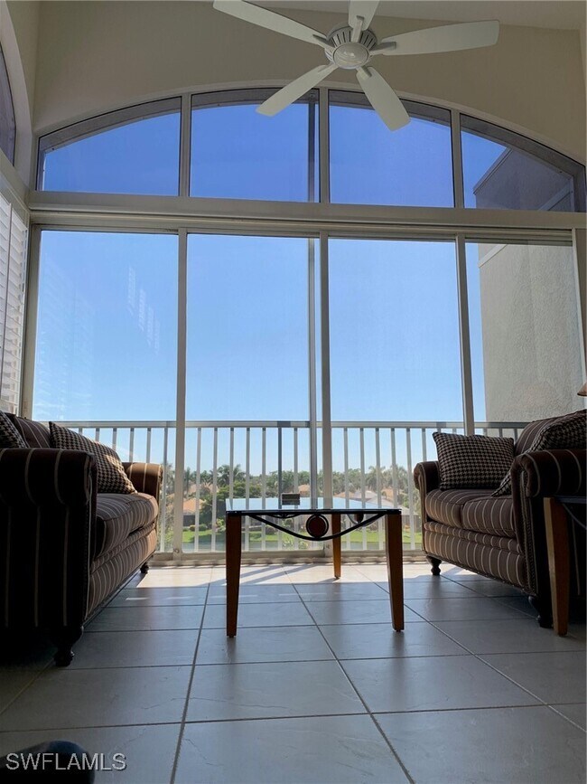 Building Photo - 1530 Clermont Dr