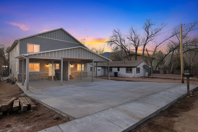 Building Photo - 227 Crestone Ave