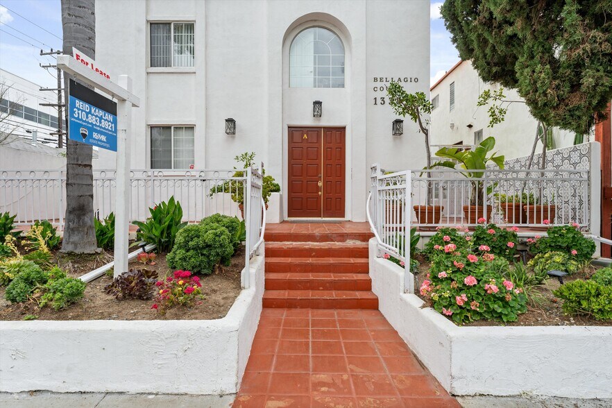 Building Photo - 1338 Yale St