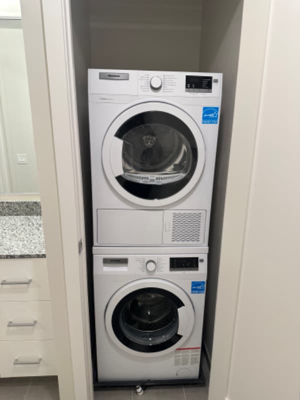 Building Photo - 1211 Van St SE