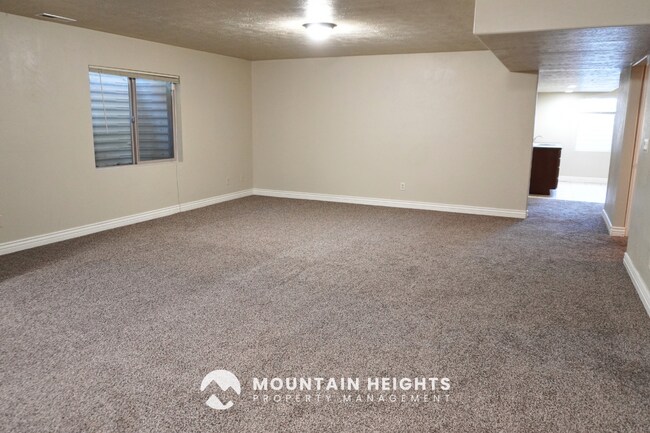 Building Photo - 14638 S Quiet Glen Dr
