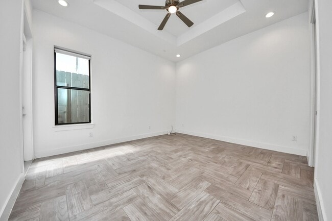 Building Photo - 1703 Cedrocanna Ln