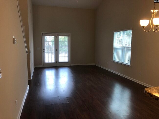 Building Photo - 636 Spanish Oak Dr