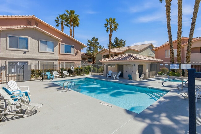 Building Photo - 350 S Durango Dr