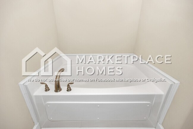 Building Photo - 275 Harold Murphy Dr