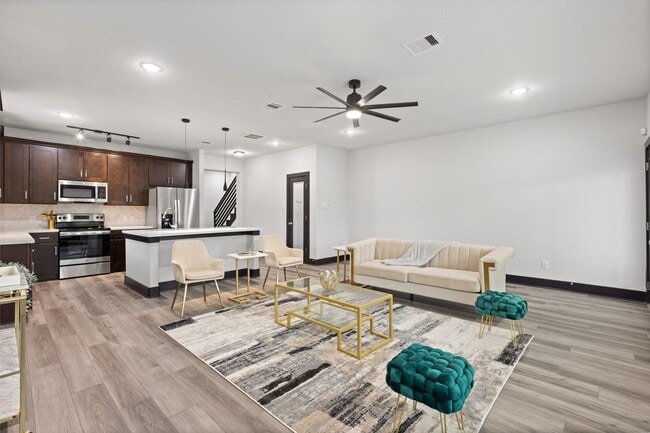 Building Photo - 4435 Maggie St