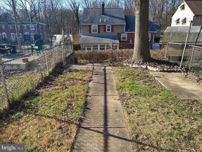 Building Photo - 1603 Robbins Pl