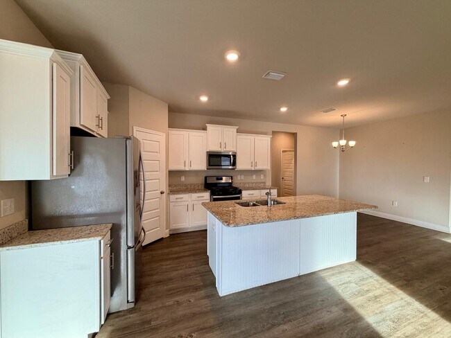 Building Photo - 31247 Palladian Wy