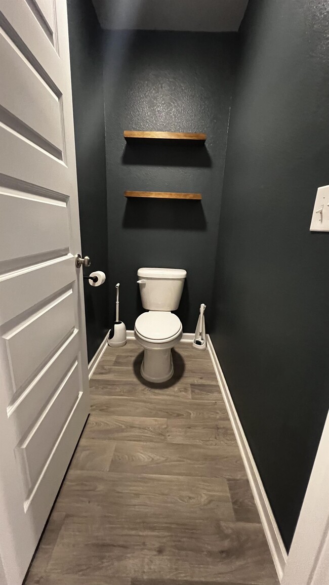 Building Photo - 10296 Brodick Lp