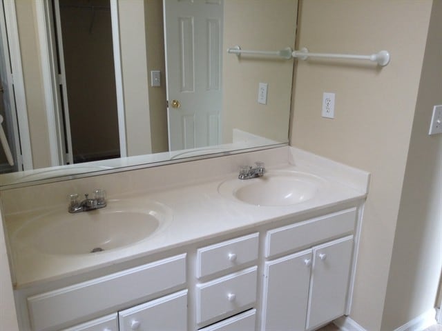 Building Photo - 5419 Bradburn Dr