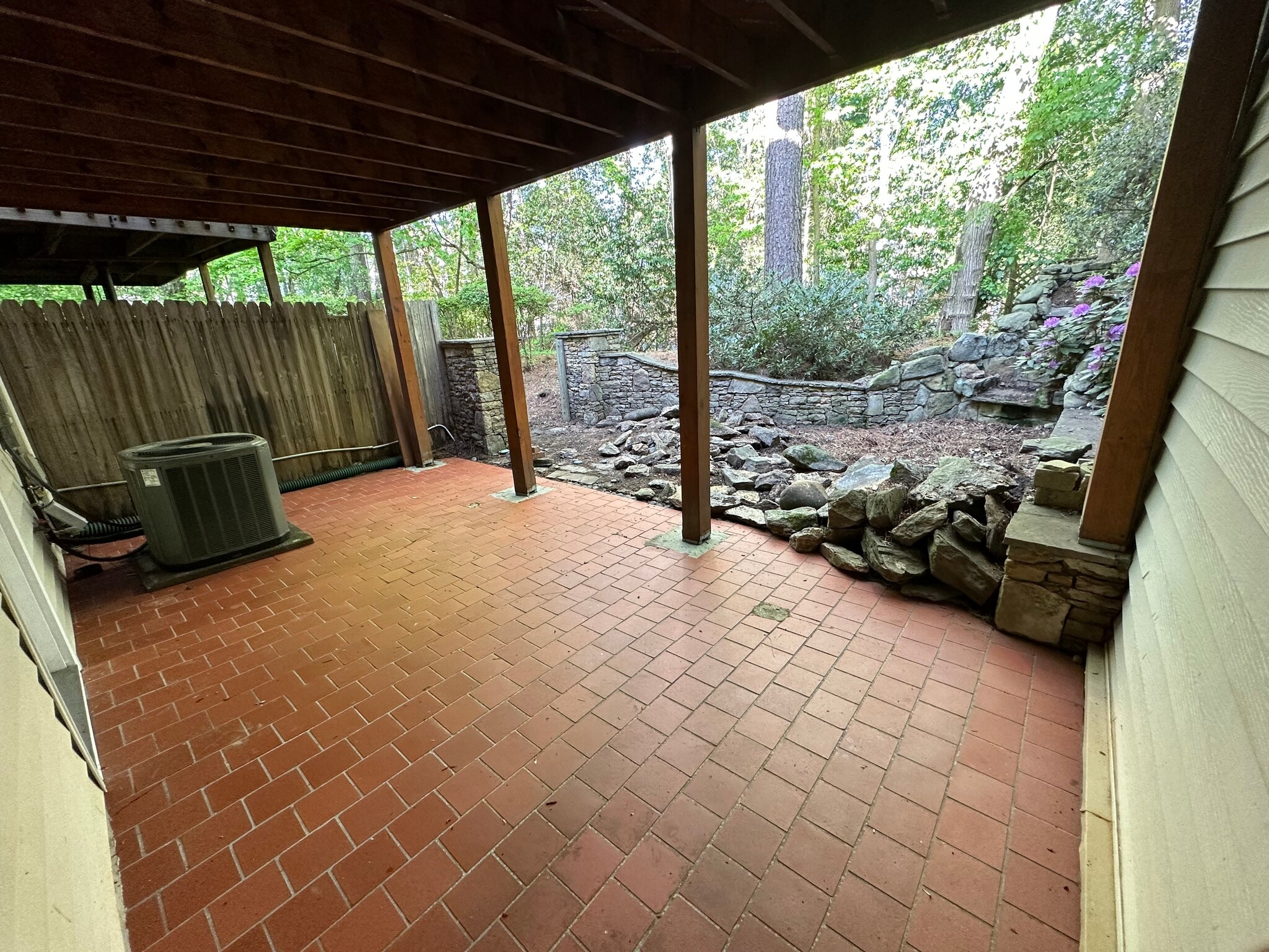 Building Photo - 2953 Lexington Trace Dr SE