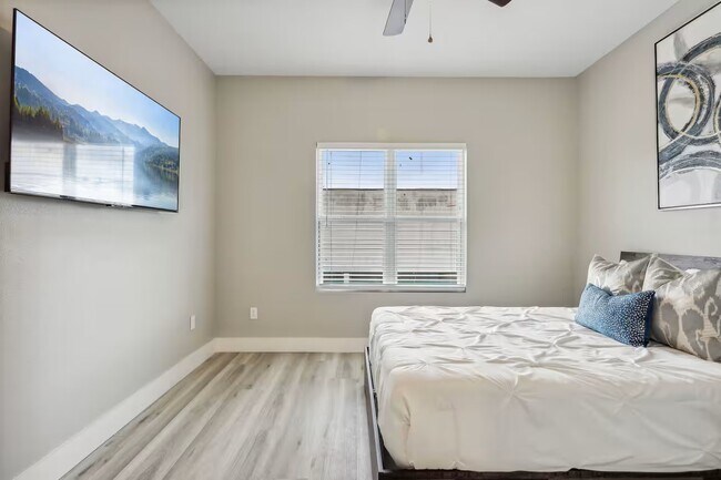 Building Photo - 2502 Sam Wilson St