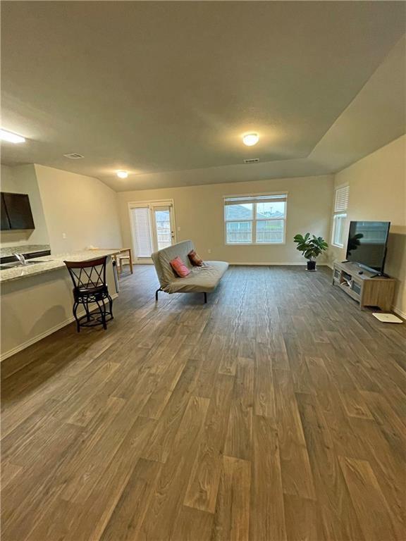 Building Photo - 5825 Shanjia Dr