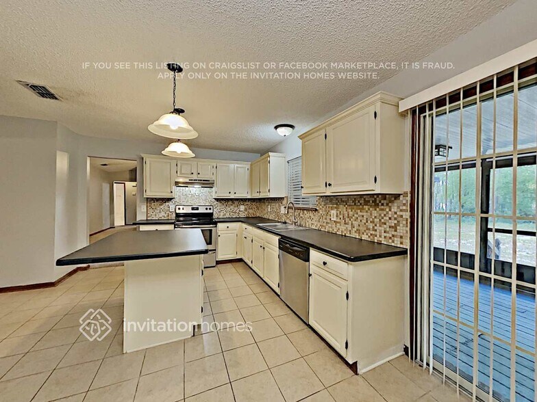 Building Photo - 12283 Deeder Ln