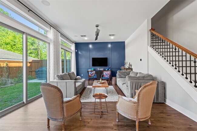 Building Photo - 1711 Leilani Dr