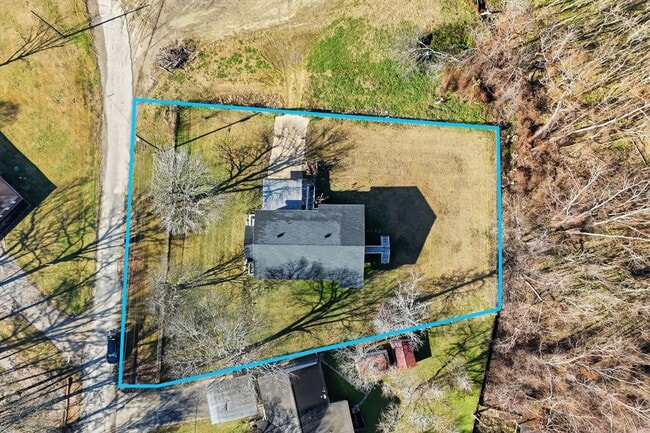 Building Photo - 360 S Lakeside Dr