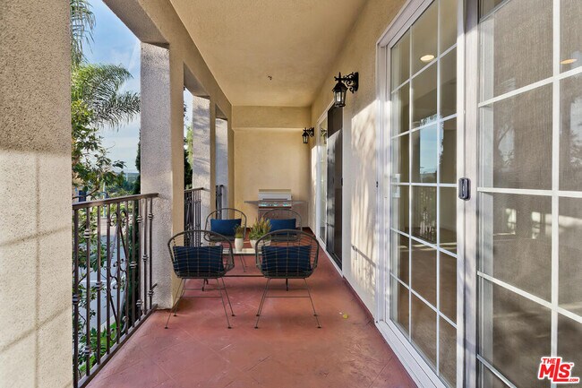 Building Photo - 12975 Agustin Pl