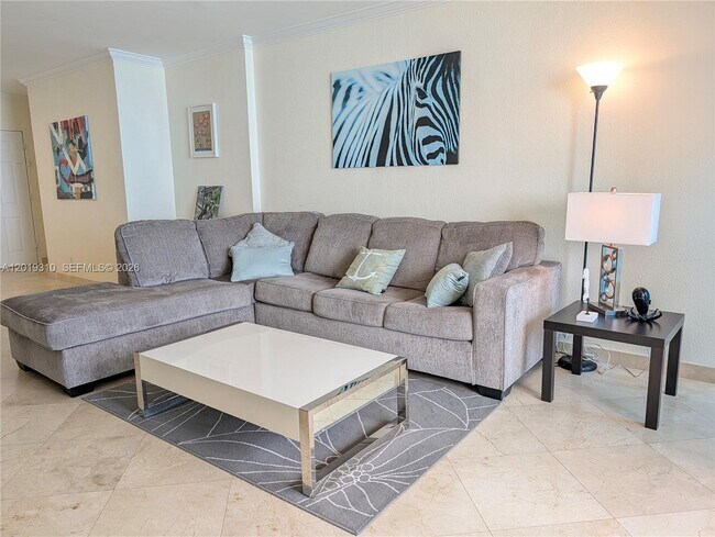 Building Photo - 2501 S Ocean Dr