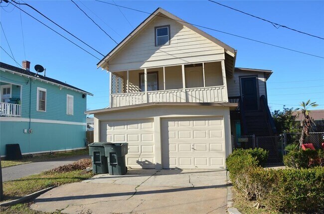Primary Photo - 1811 52nd St