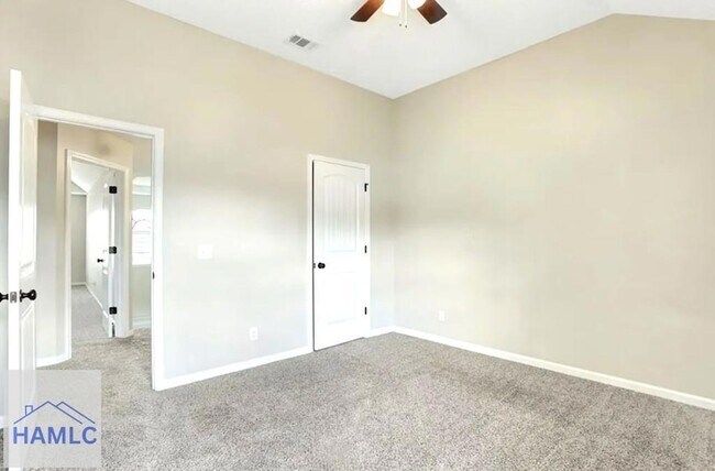 Building Photo - 763 English Oak Dr