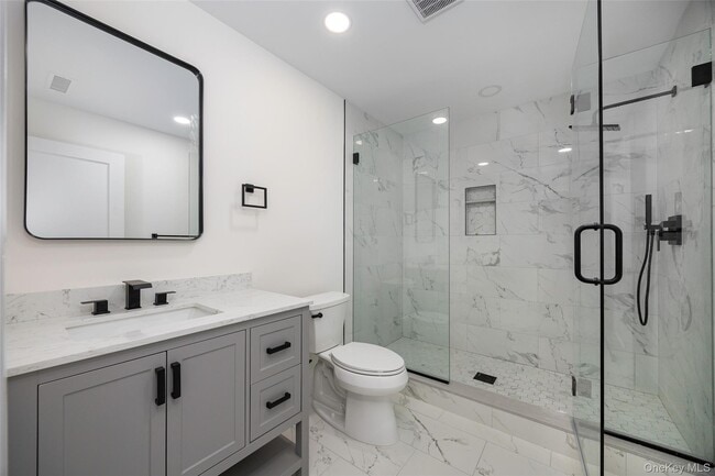 Building Photo - 7441 S Broadway