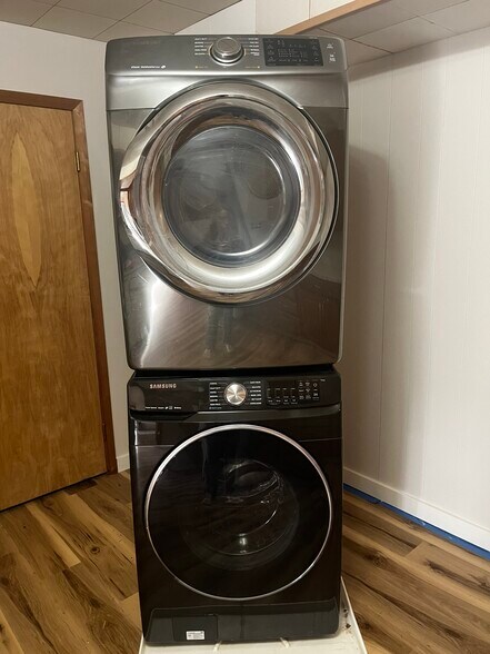 Laundry - 4310 Pacific Way