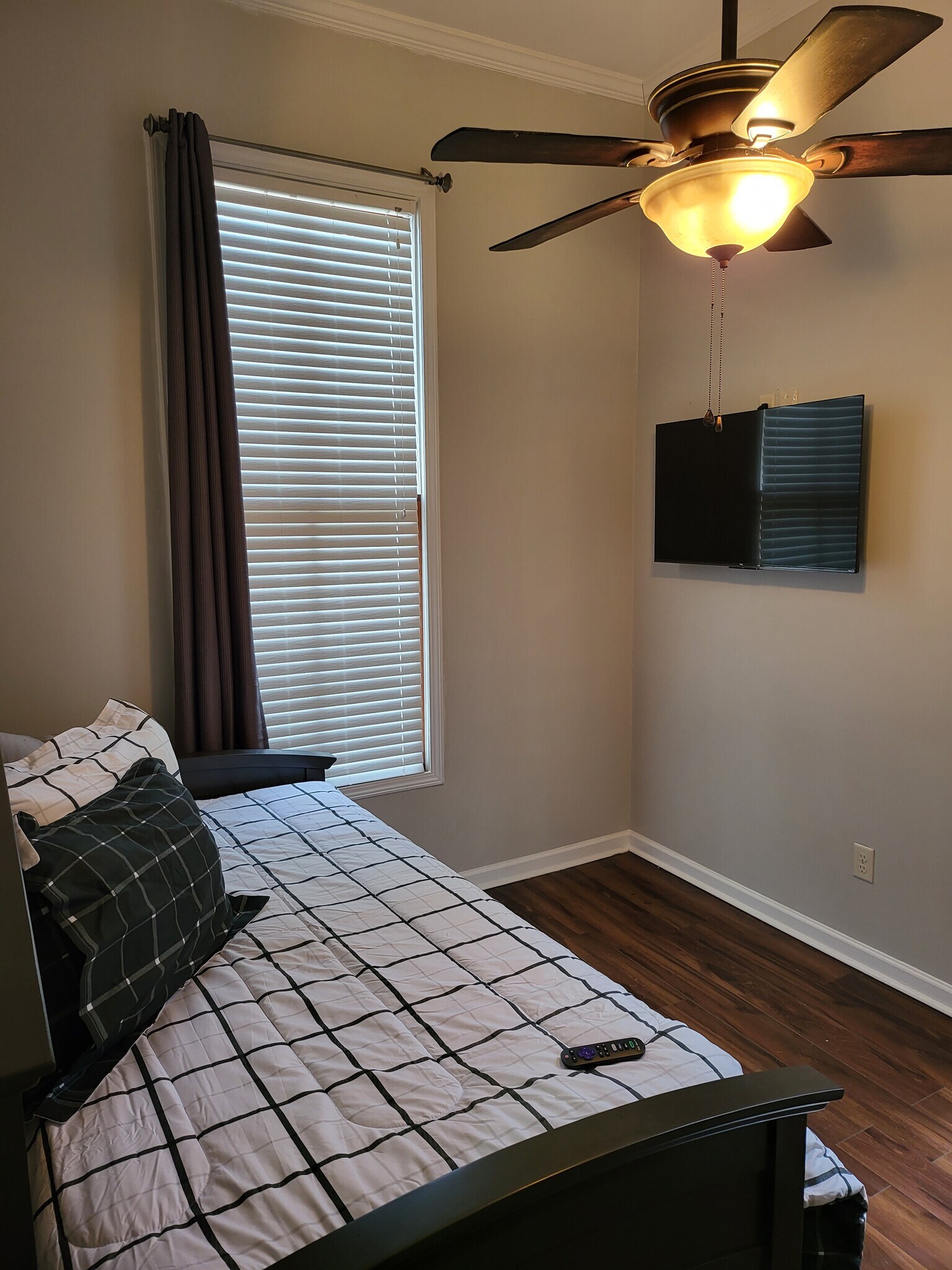 Bedroom 3 - 33 Semple St