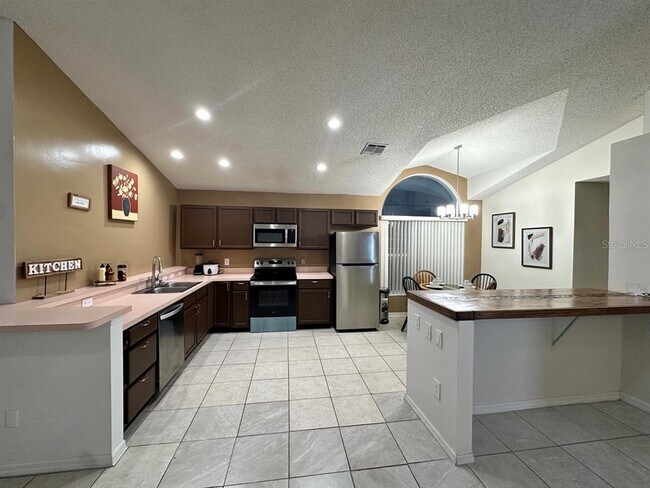 Building Photo - 235 Riggs Cir