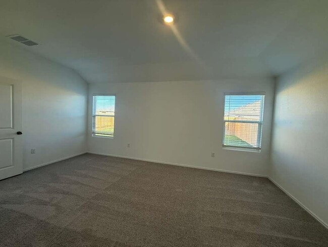 Building Photo - 205 Herald Dr