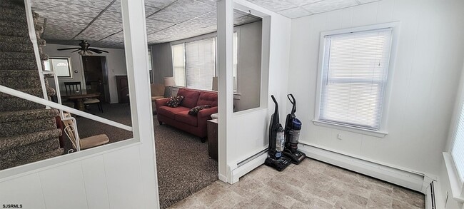 Building Photo - 568 N Trenton Ave