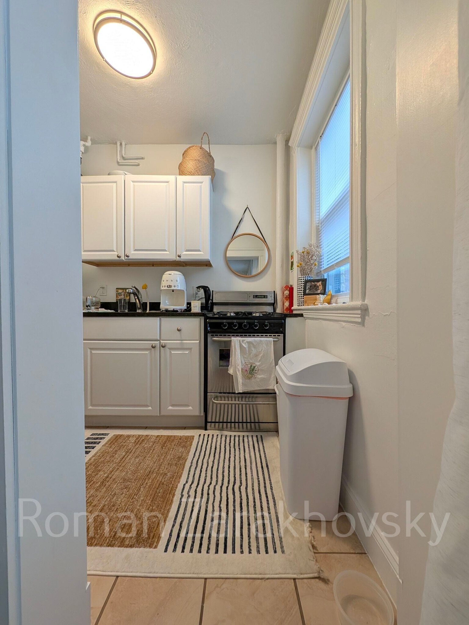 Building Photo - 74 Brainerd Rd