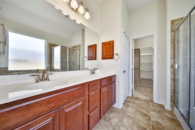 Building Photo - 13742 McKinney Creek Ln
