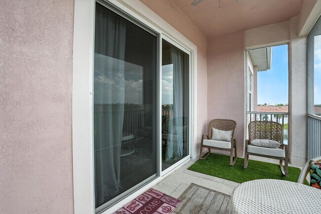 Building Photo - 15773 Beachcomber Ave