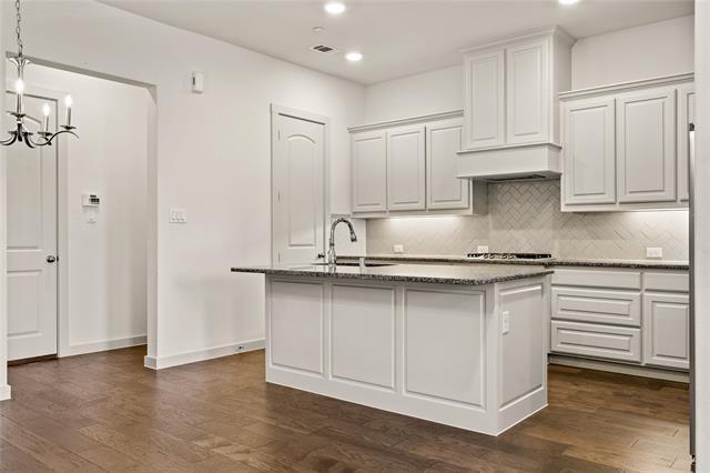 Building Photo - 2240 Lasso Ln