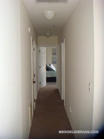 Building Photo - 4 Davis Ave