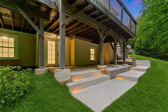 Building Photo - 6609 Heidi Ct