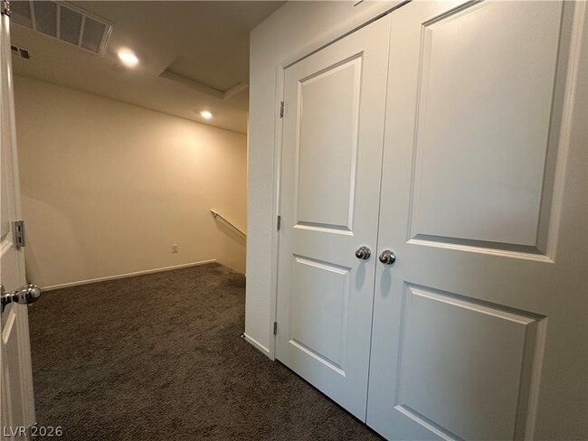 Building Photo - 4926 Fern Mesa Ave