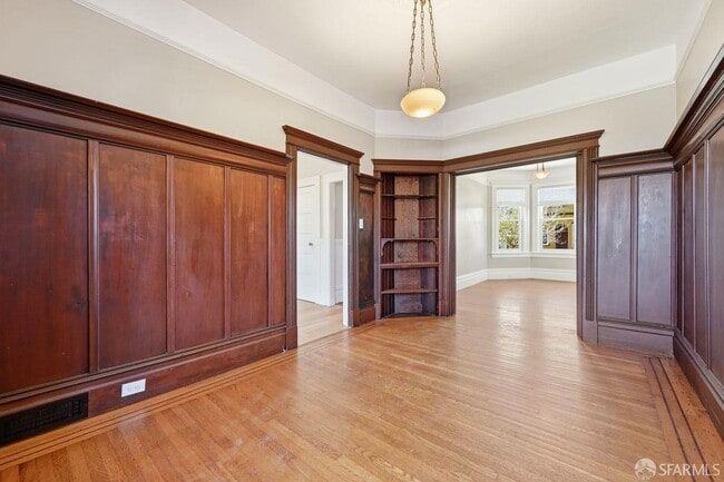 Building Photo - 1529 Hampshire St