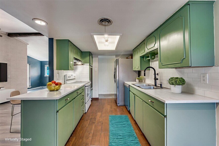 Building Photo - 13815 Stonemoss Dr