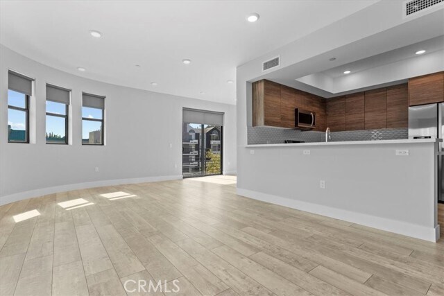 Building Photo - 4383 Sepulveda Blvd